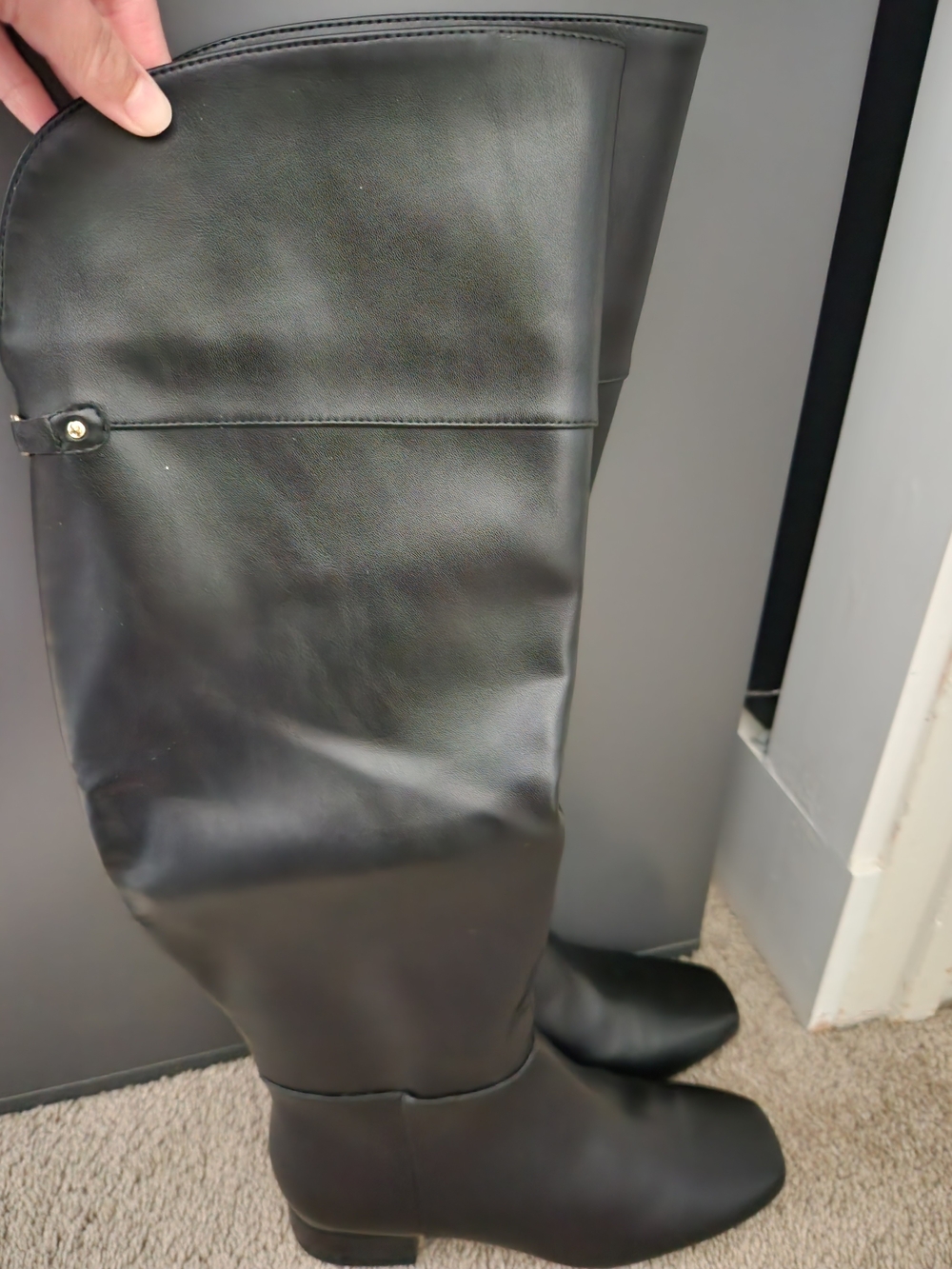 NWT Liz Claiborne LC Dover Black Knee High Faux Leather Boots Women's Size 7M - Picture 8 of 15